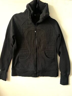 LULULEMON Scuba full zip vintage black size 10 quilted